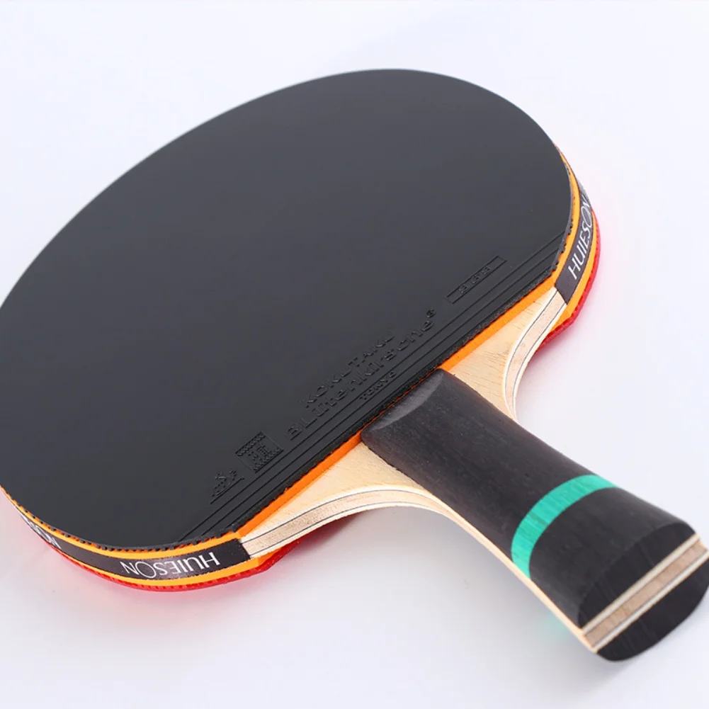 Table Tennis Bat Butterfly - 5枚合板と2枚カーボンを使用したプロ仕様の卓球ラケット。高度な卓球トレーニングや試合に最適です。